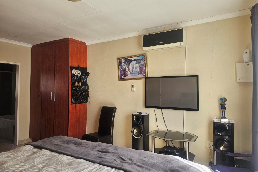 3 Bedroom Property for Sale in Waterval East North West